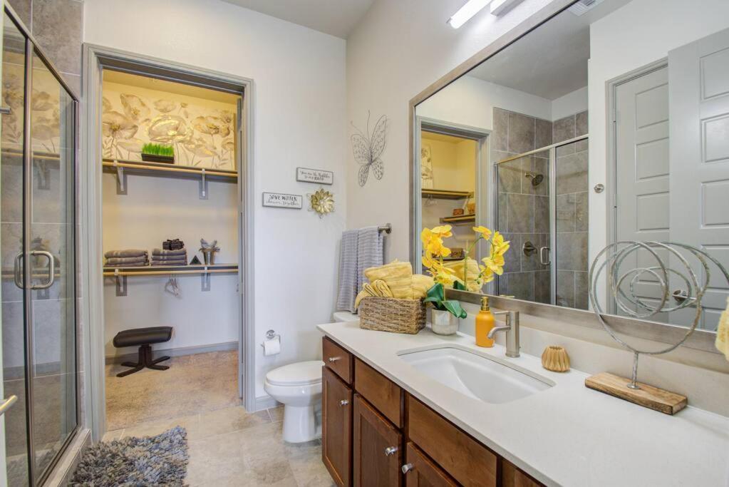 Luxury Living Downtown Houston Kingbed. Διαμέρισμα Εξωτερικό φωτογραφία